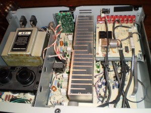 Versterker Onkyo A-809 in reparatie